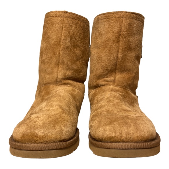 Ugg Australia Remora Bootie. Chestnut. Size 6 - Picture 2 of 7